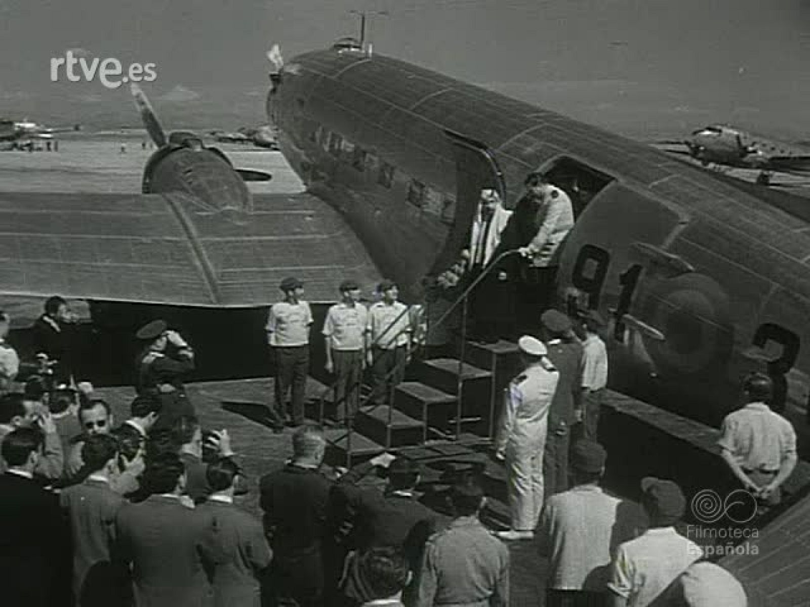 NOT N 351 A - NO-DO | Ver