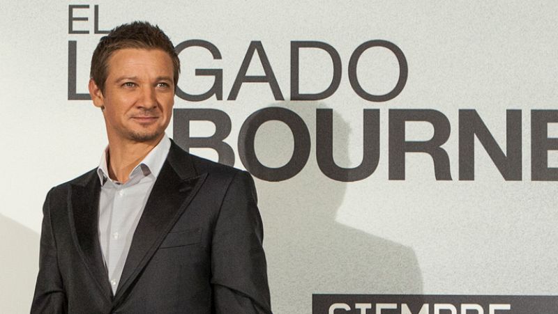Jeremy Renner hereda 'El legado de Bourne' | Ver