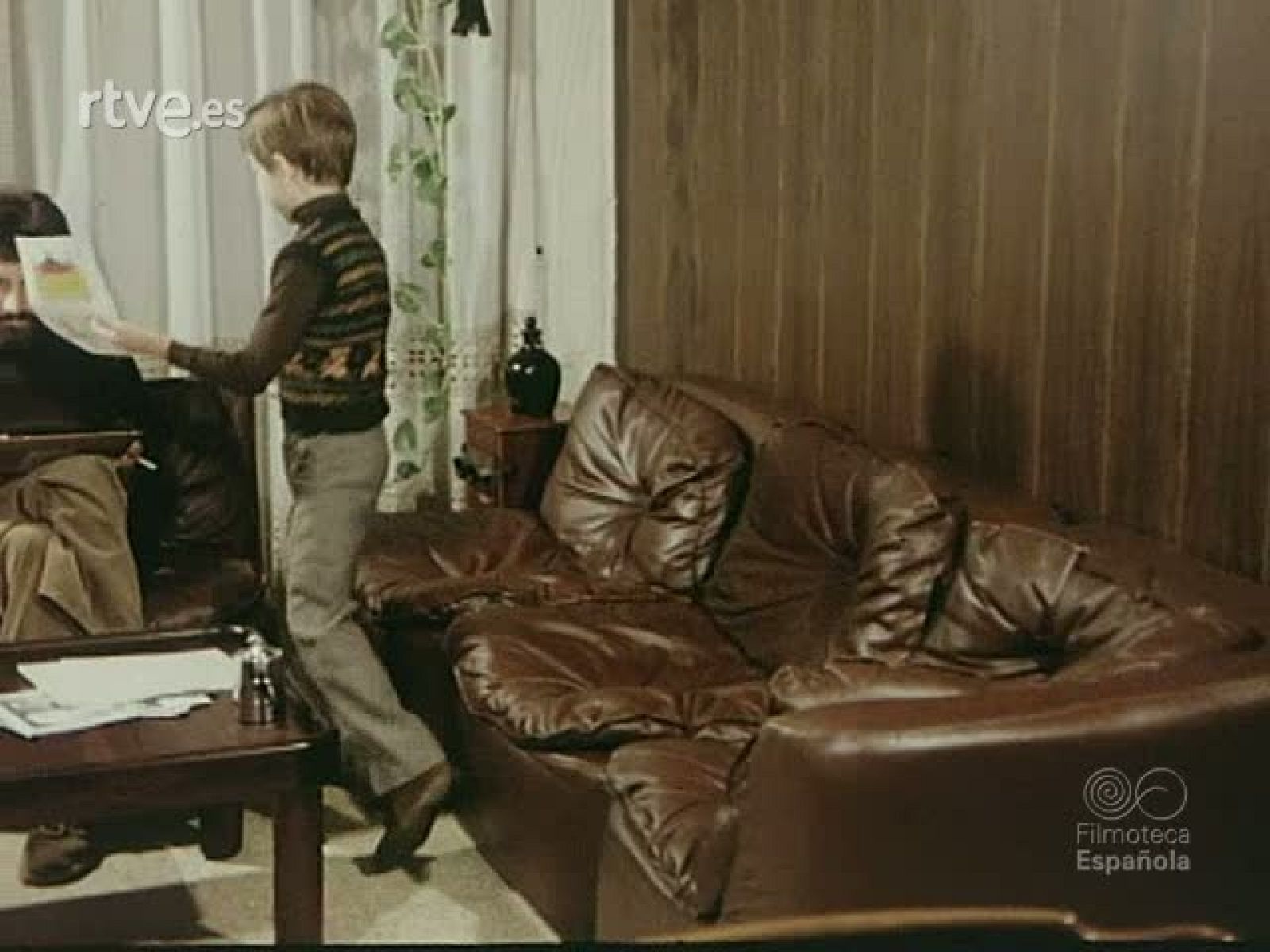 NOT N 1833 . - NO-DO | Ver