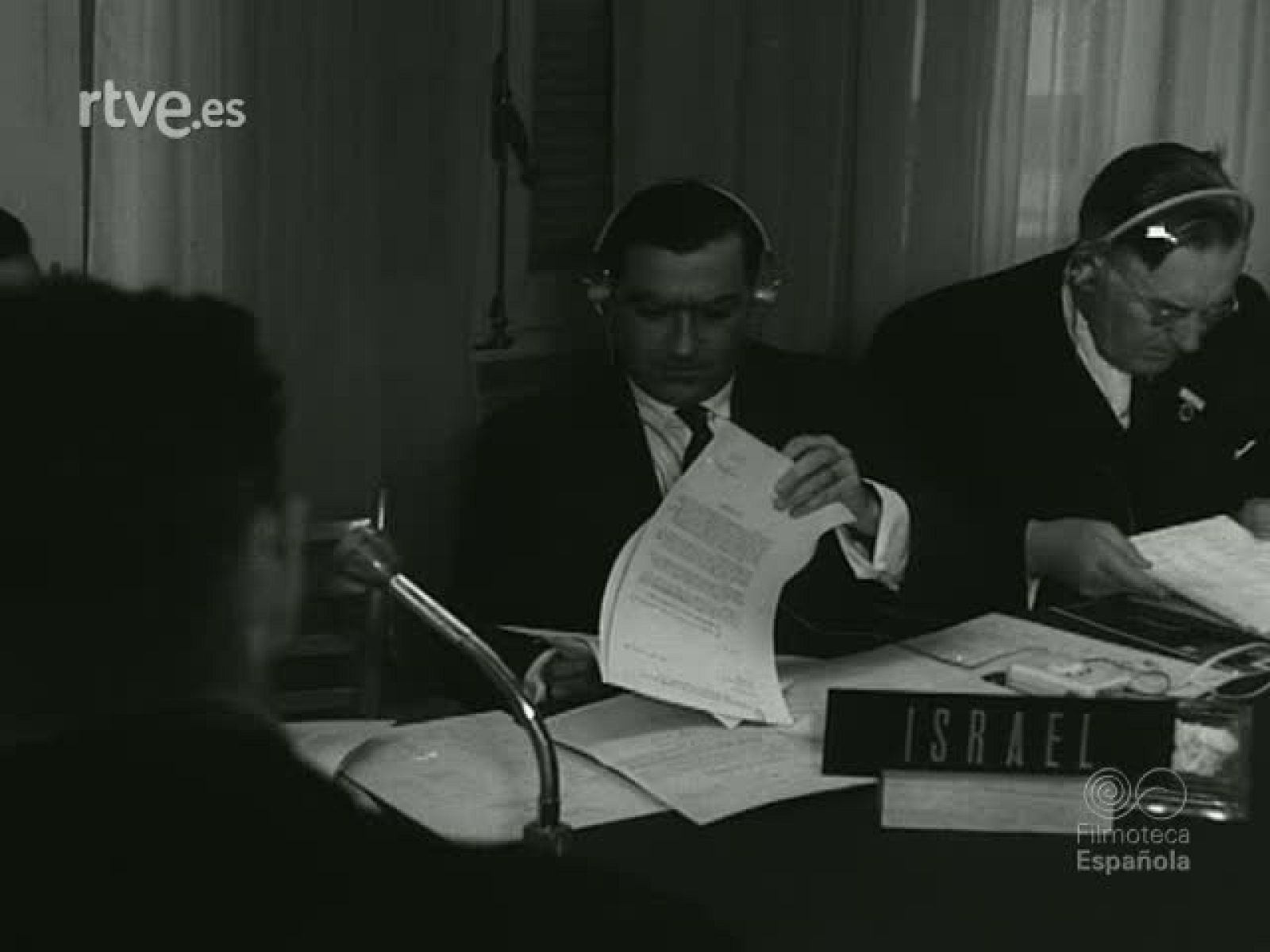 NOT N 935 B - NO-DO | Ver