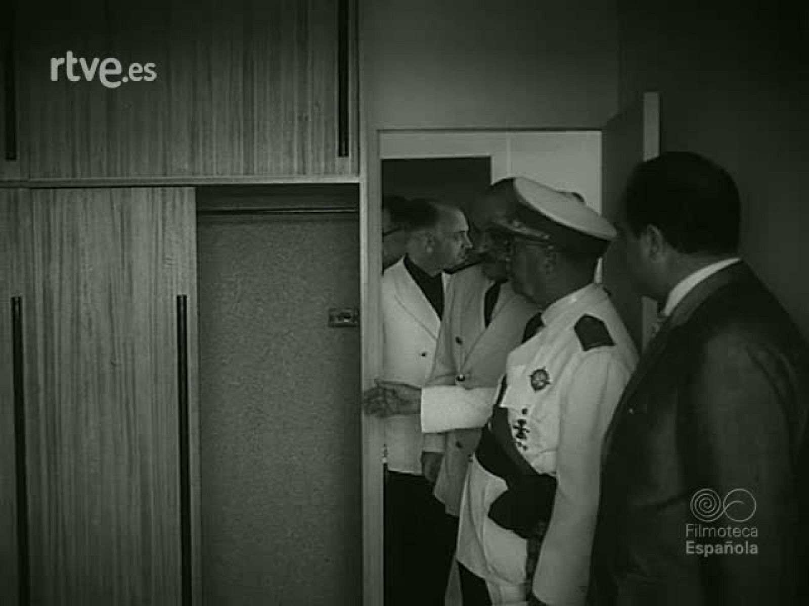 NOT N 1073 B - NO-DO | Ver