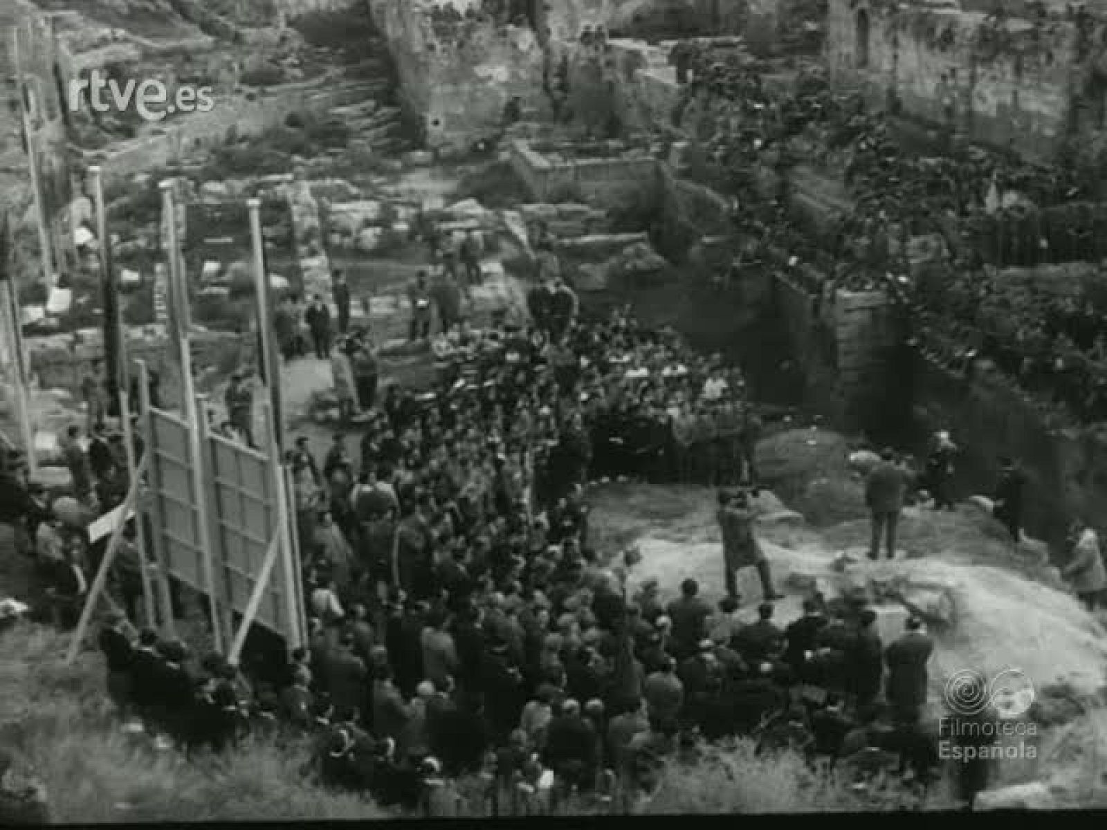 NOT N 1099 B - NO-DO | Ver