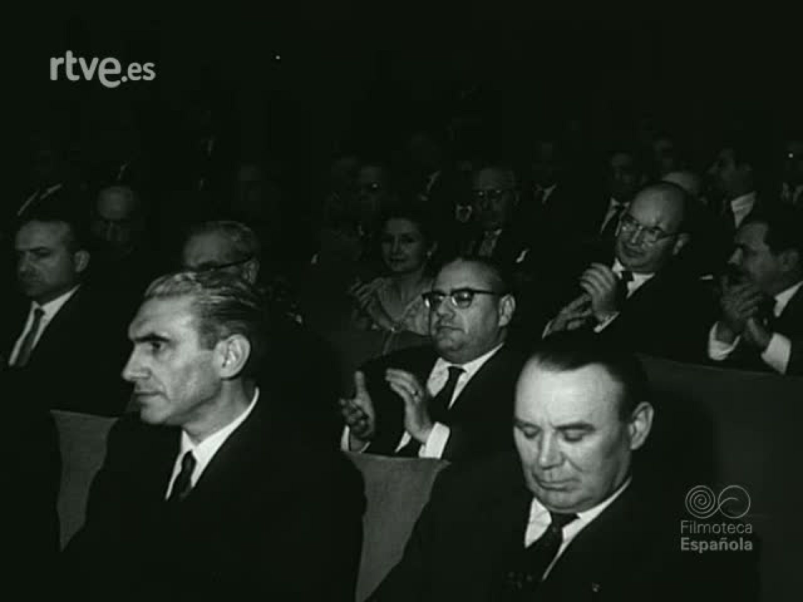 NOT N 909 B - NO-DO | Ver