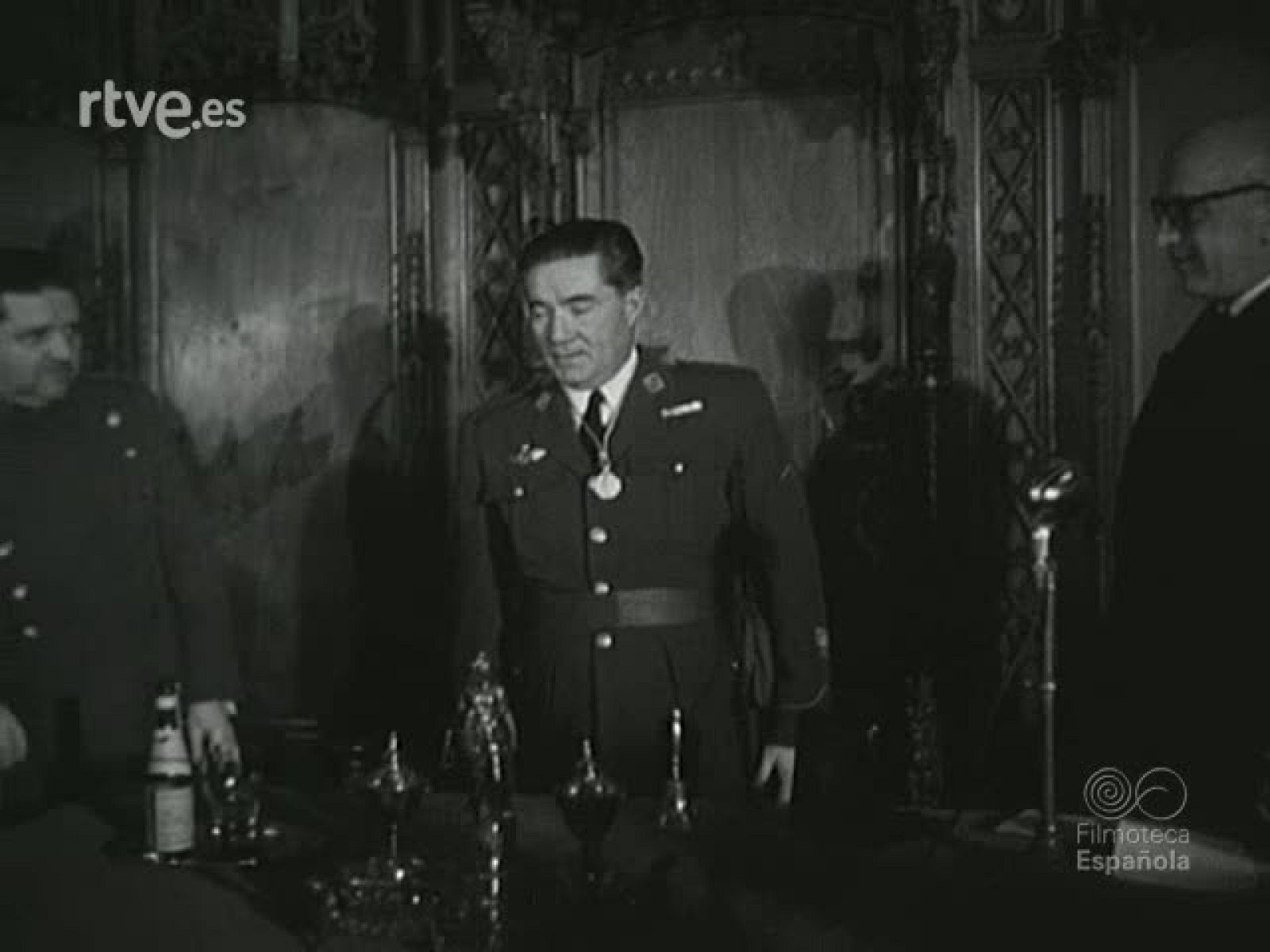 NOT N 465 A - NO-DO | Ver