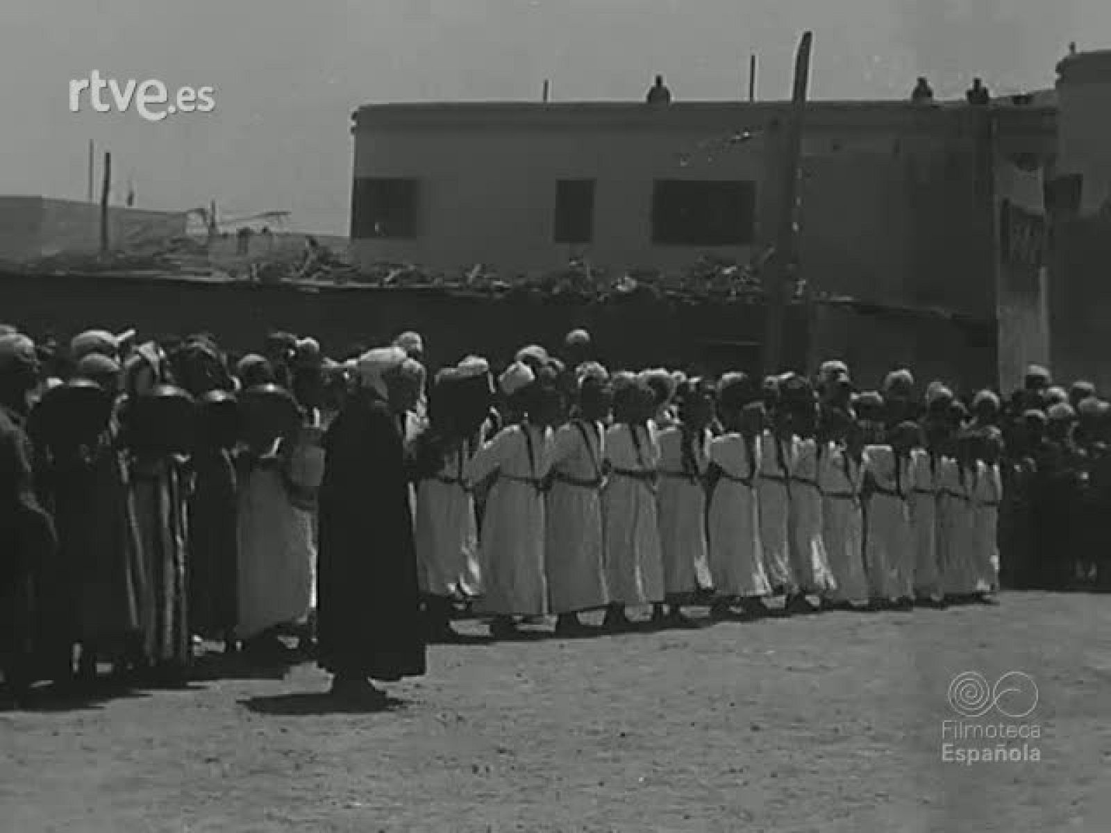 NOT N 493 B - NO-DO | Ver