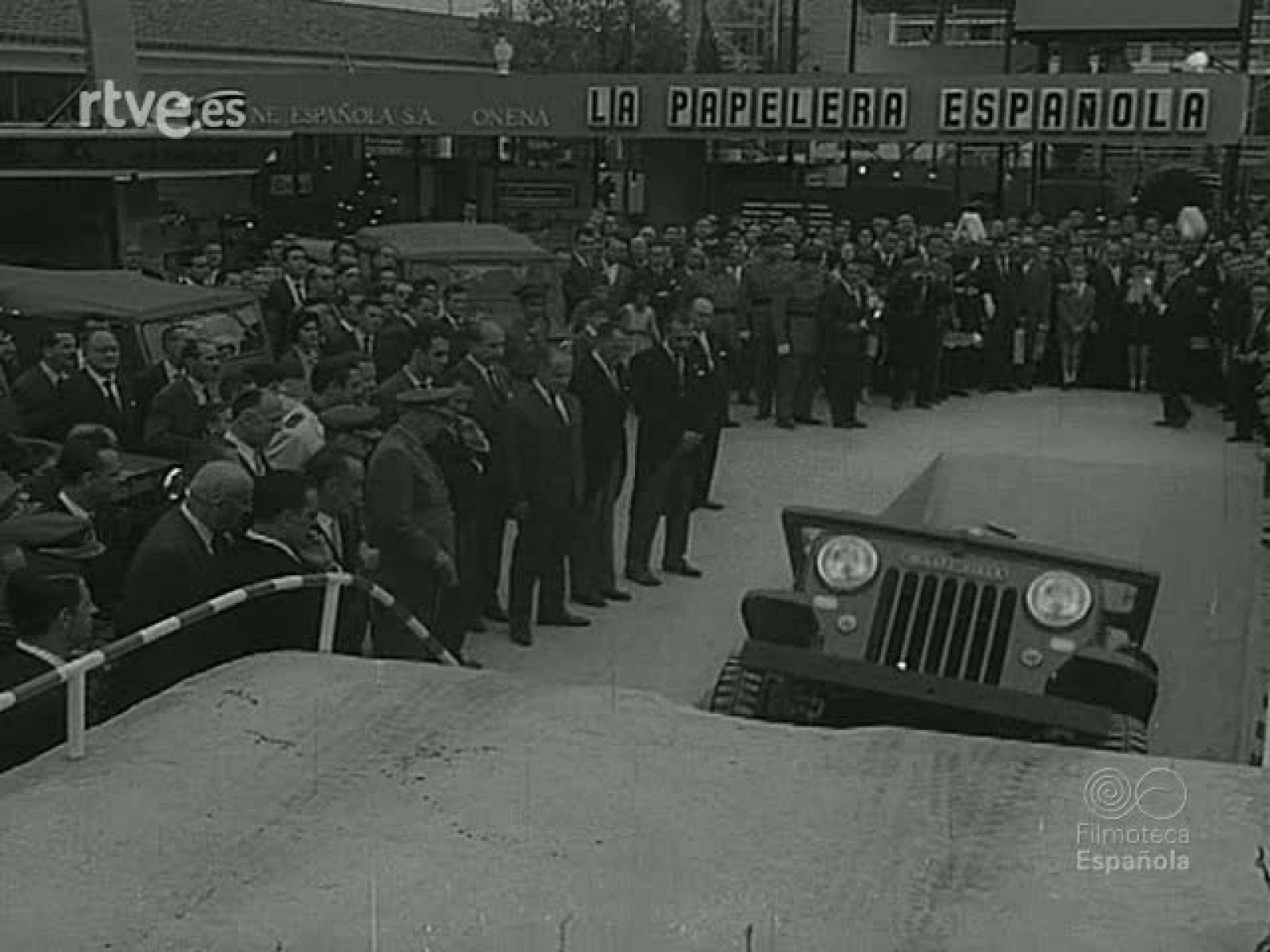 NOT N 927 A - NO-DO | Ver