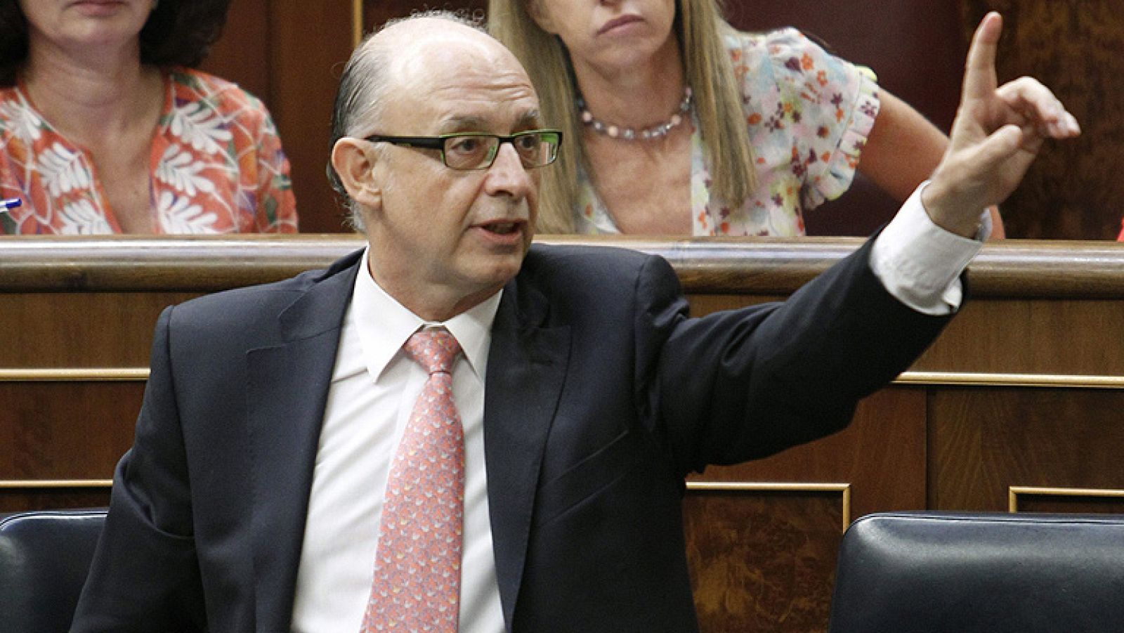 Rifirrafe entre Montoro y UPyD tras acusarle de llamar "vagos" a funcionarios - Informativo 24h | Ver