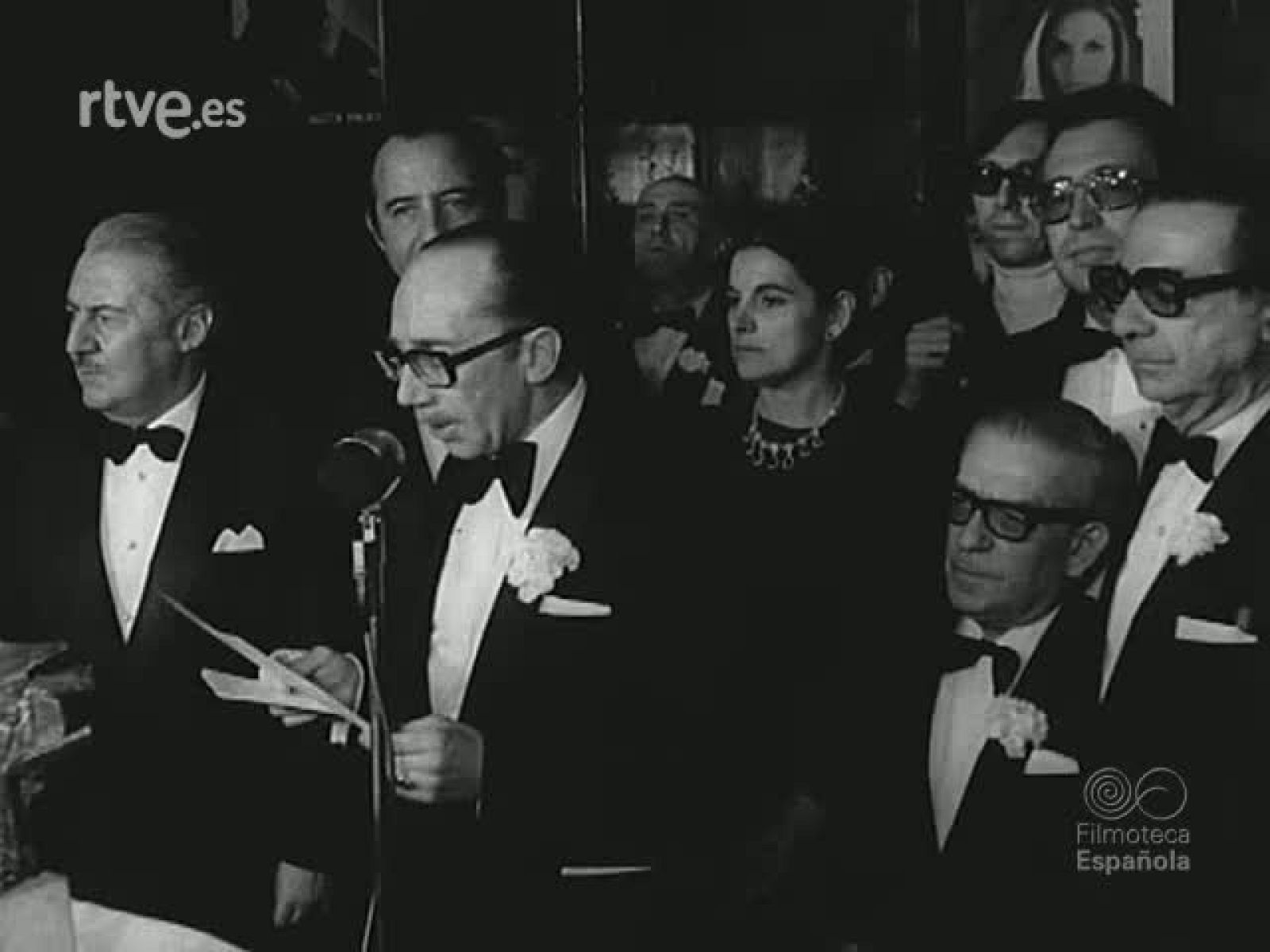 NOT N 1562 A - NO-DO | Ver