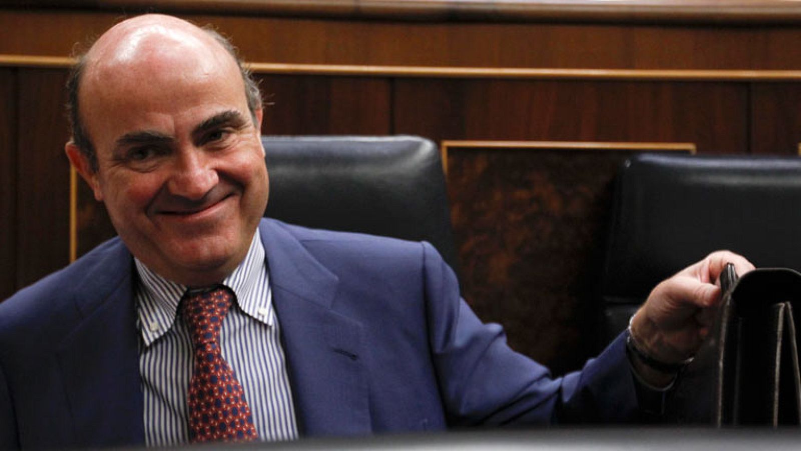 De Guindos cifra en 231 millones las garantías para Finlandia por el primer tramo del rescate