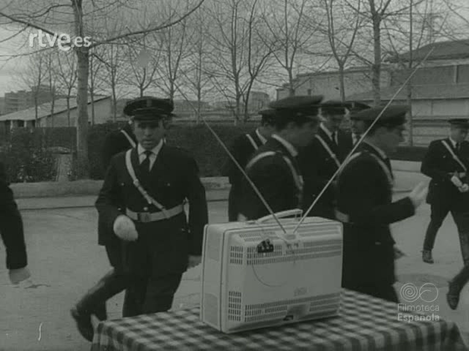 NOT N 941 B - NO-DO | Ver