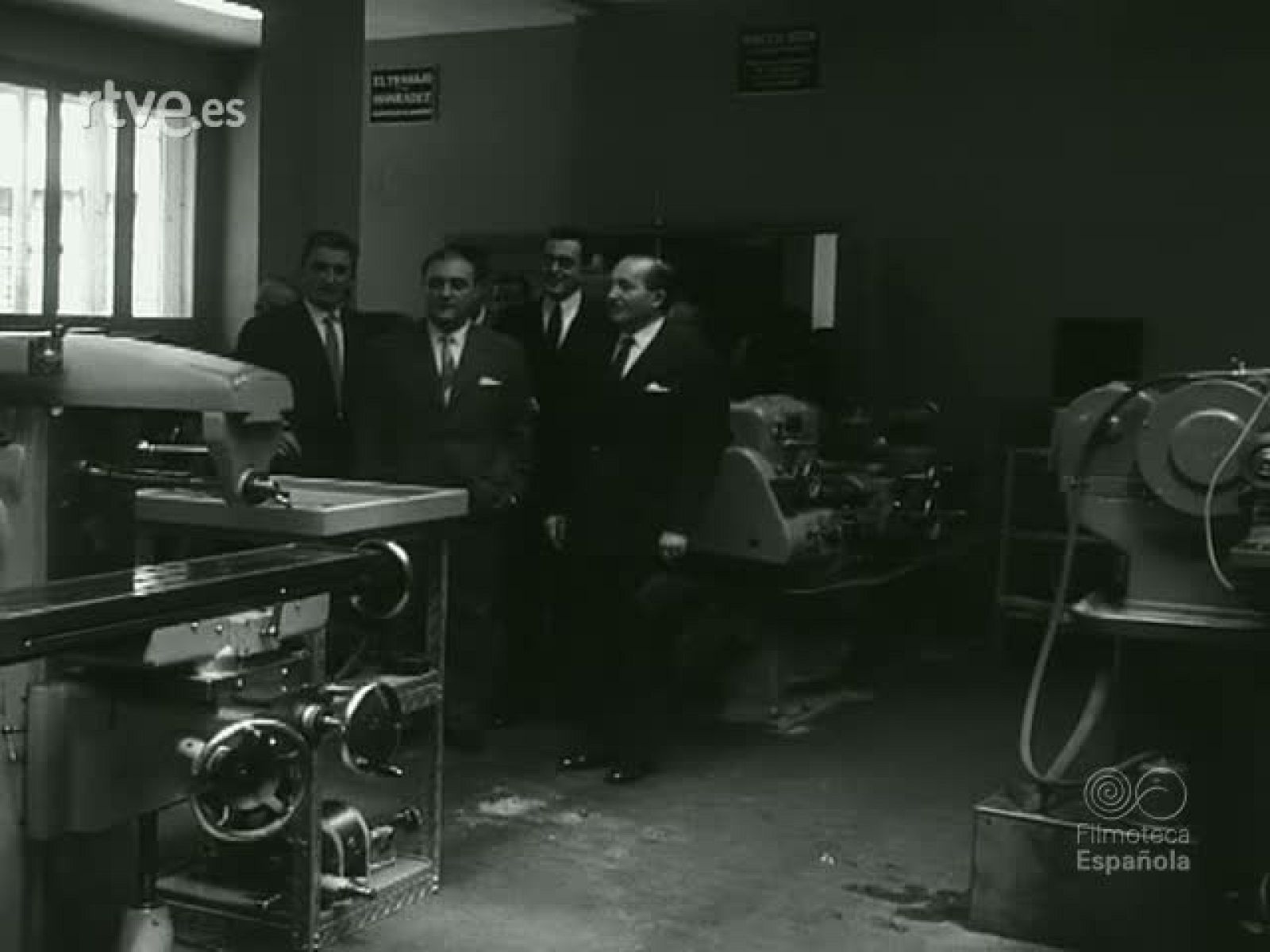 NOT N 912 A - NO-DO | Ver