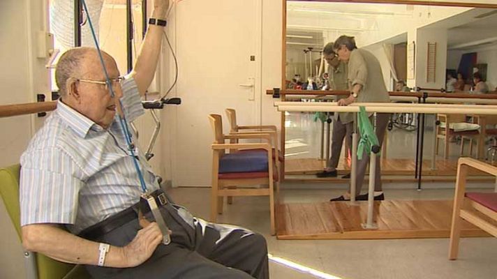 Telediario 1 - Las caidas, síntomas de enfermedad