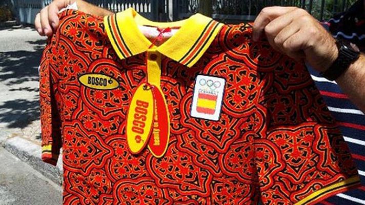 Telediario 1 - La polémica de la vestimenta que lucirán los atlétas españoles, llega al Congreso