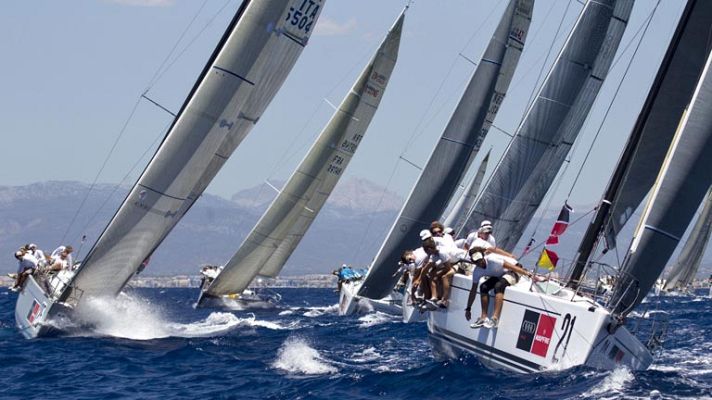 Telediario 1 - Campeones Olímpicos españoles en la Copa del Rey de Vela