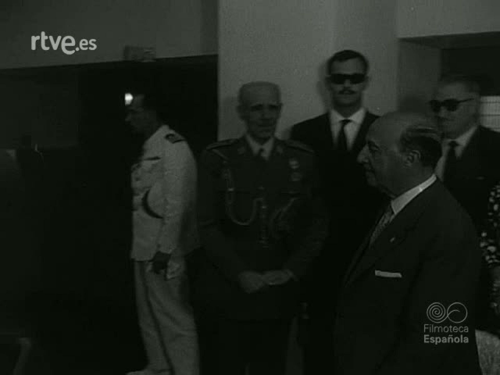 NOT N 977 A - NO-DO | Ver