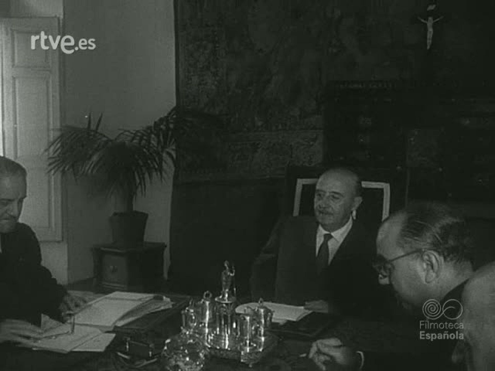 NOT N 979 C - NO-DO | Ver