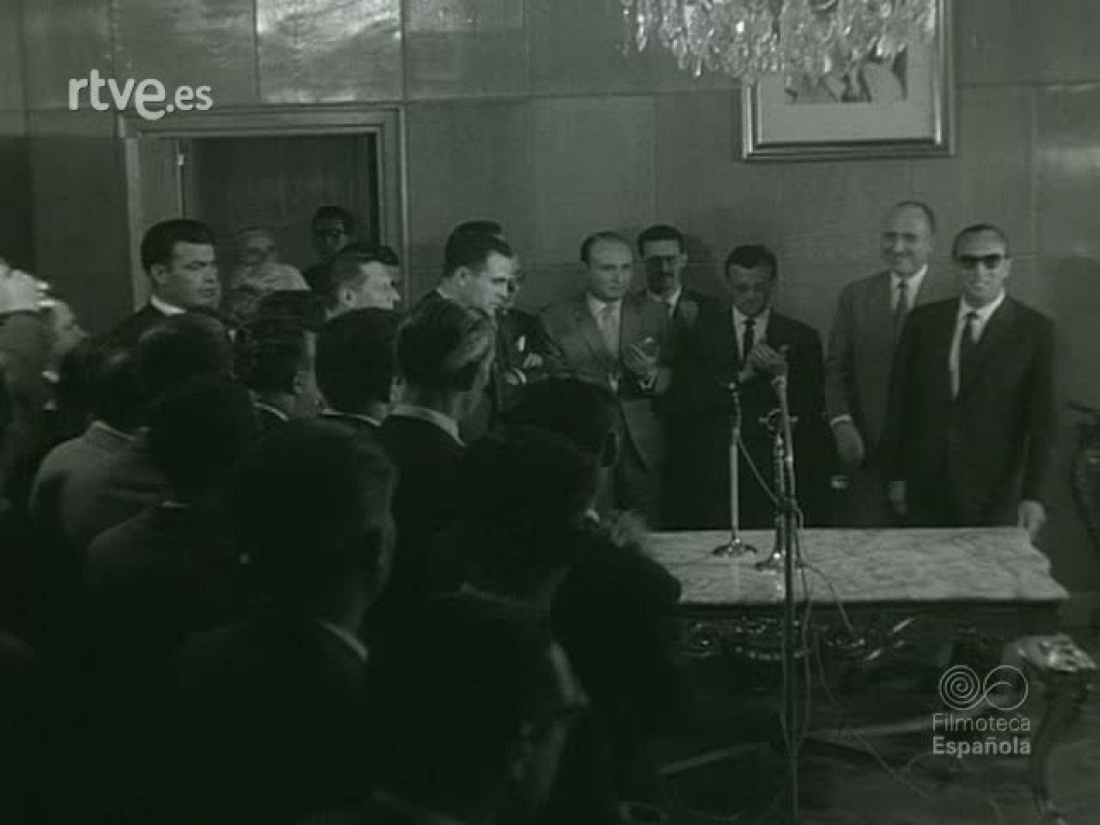 NOT N 1025 B - NO-DO | Ver