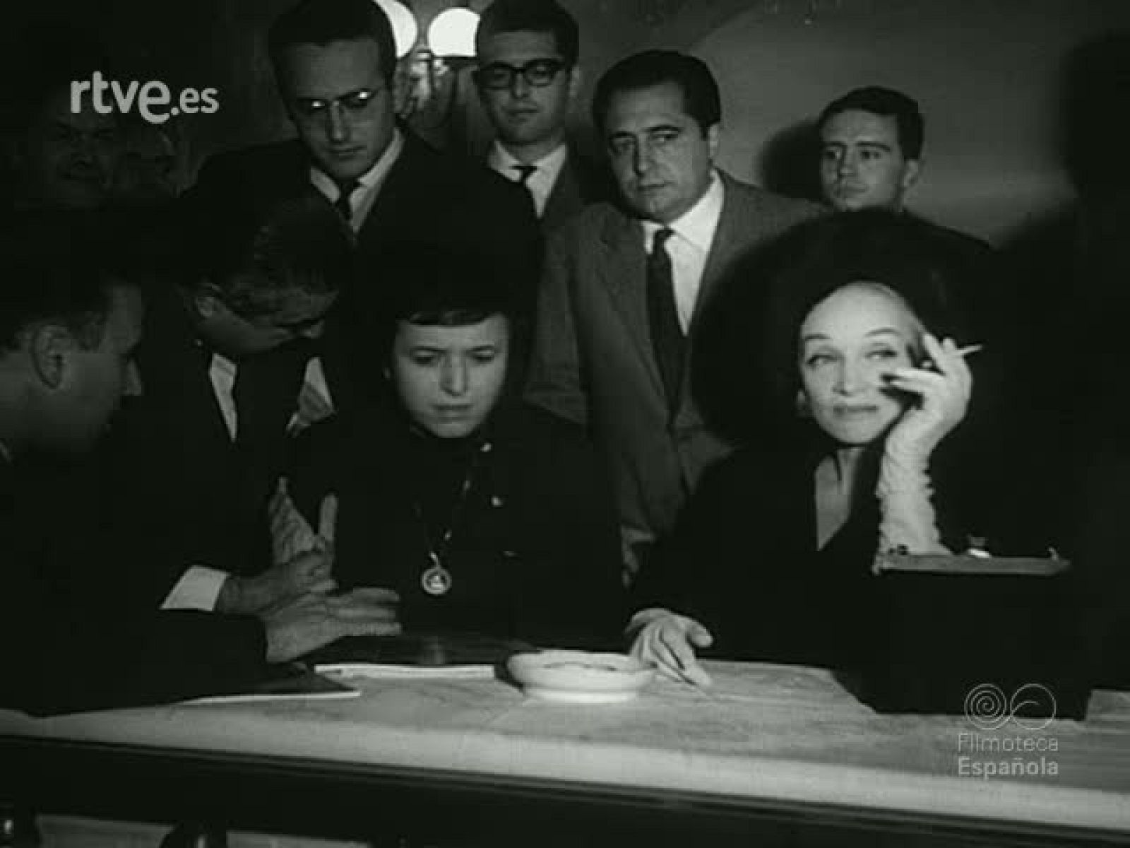 NOT N 1040 A - NO-DO | Ver