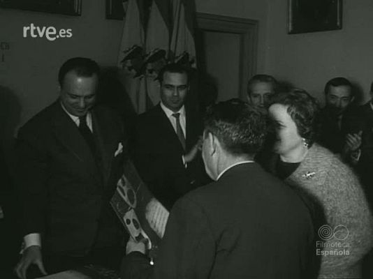 NO-DO - NOT N 1053 B