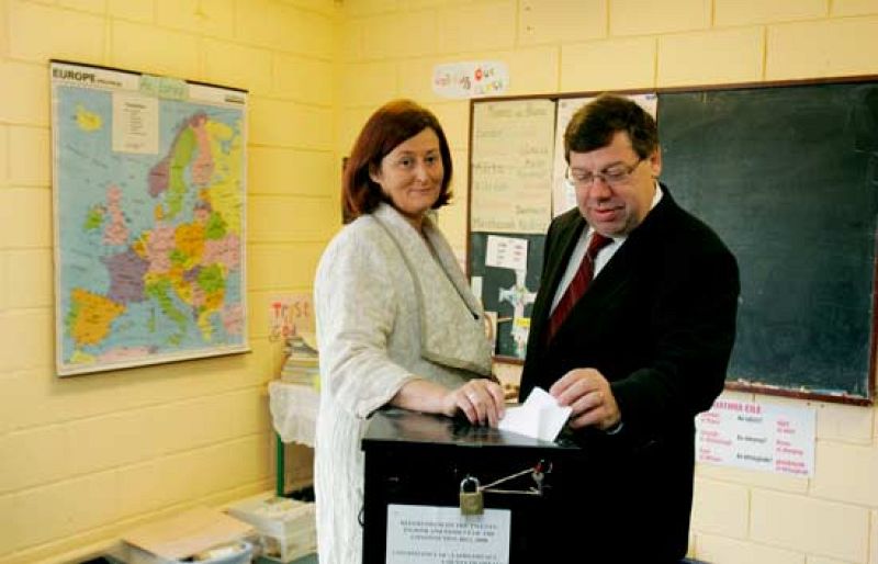 Irlanda vota el Tratado de Lisboa