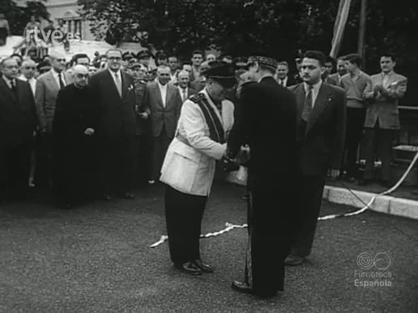 NOT N 653 B - NO-DO | Ver