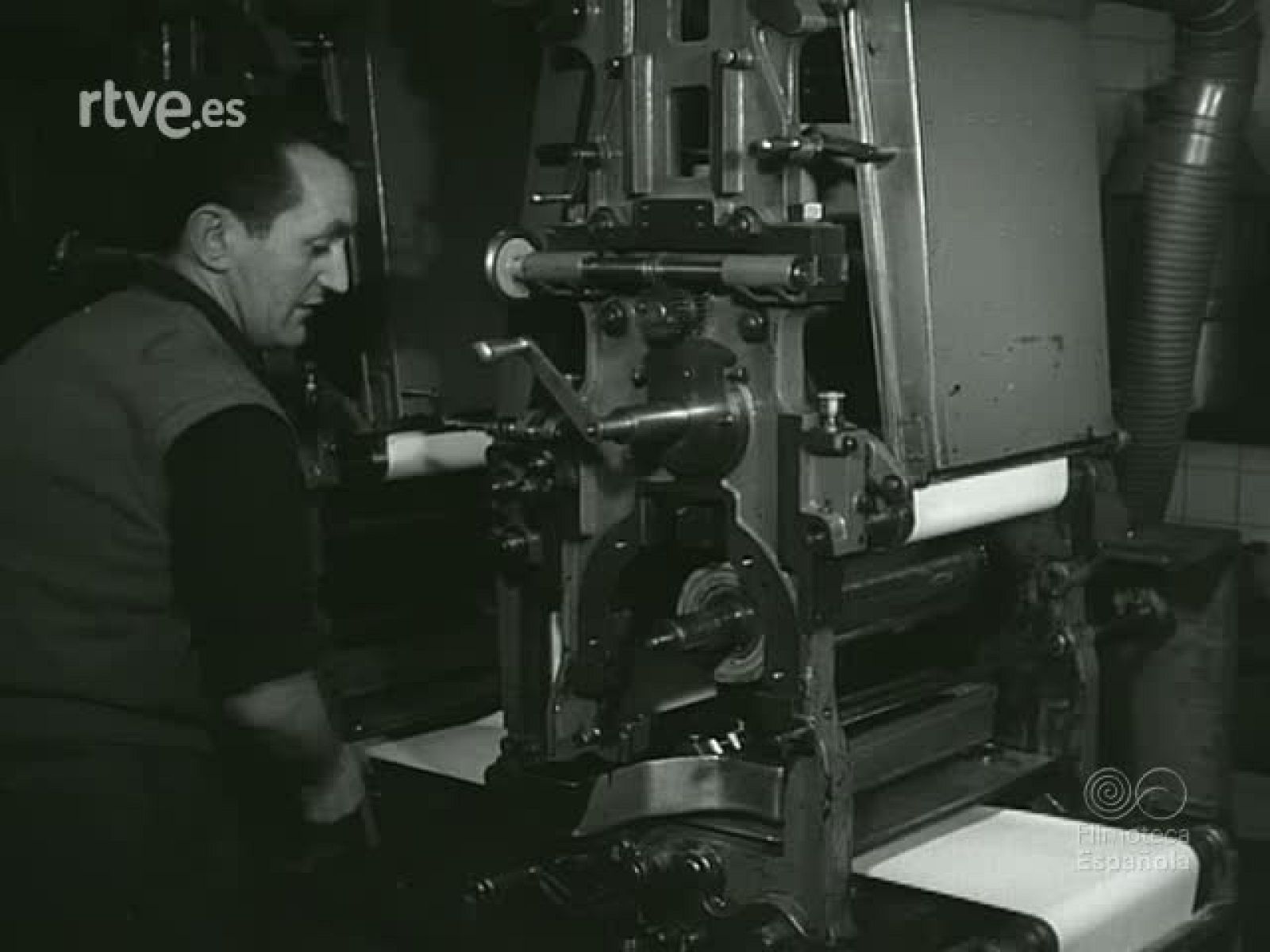 NOT N 898 B - NO-DO | Ver