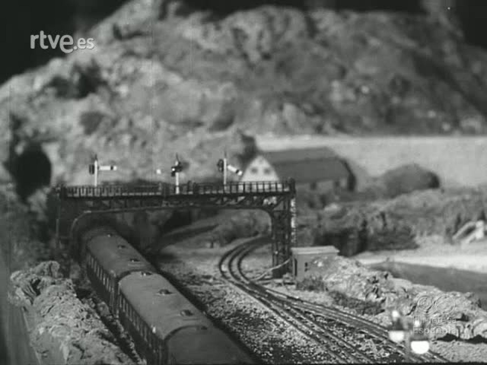 NOT N 595 A - NO-DO | Ver