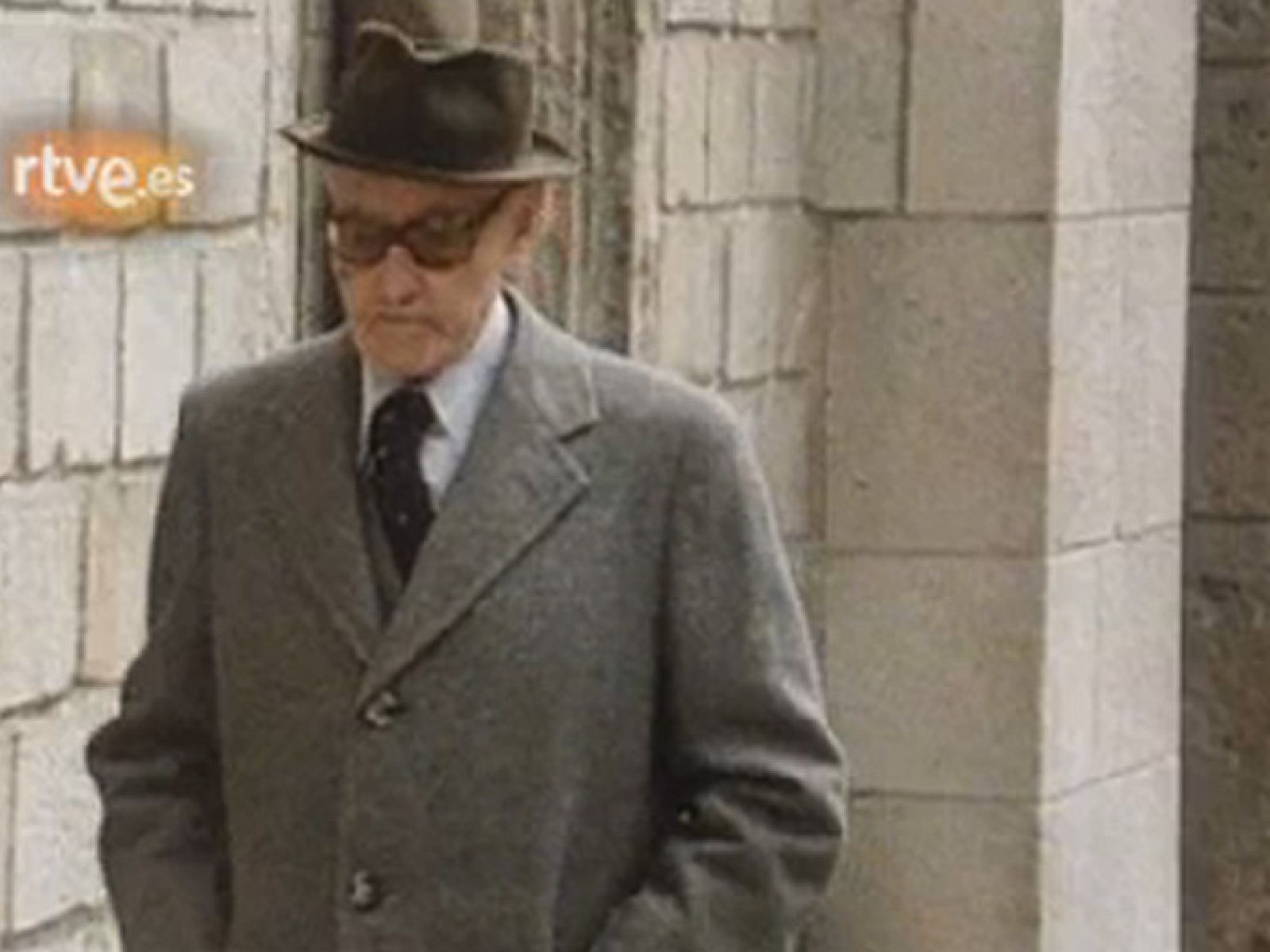 Arxiu TVE Catalunya - Veus i Formes - J.V. Foix i el grup de dansa 'El Ventall'