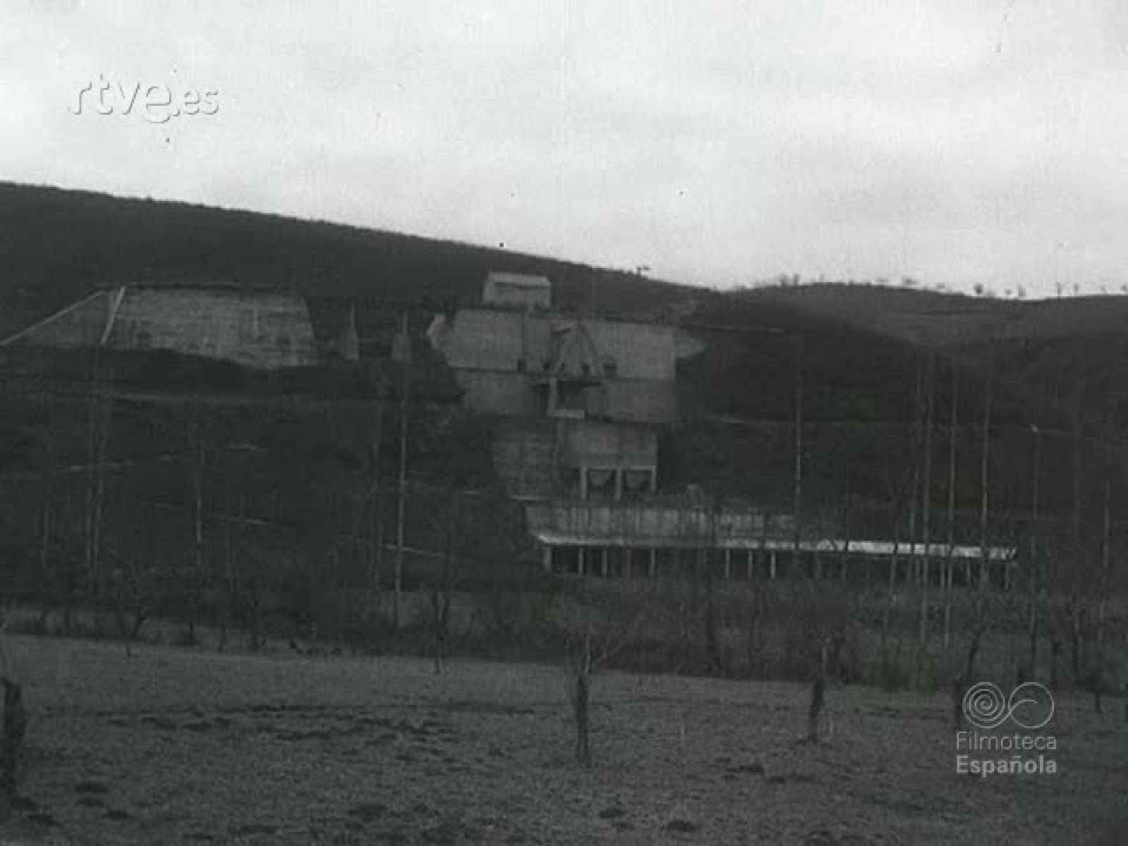 NOT N 628 A - NO-DO | Ver