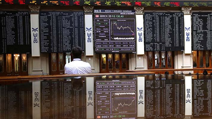 La tarde en 24h - La Bolsa española se hunde el 5,8%, su mayor caída en más de dos años