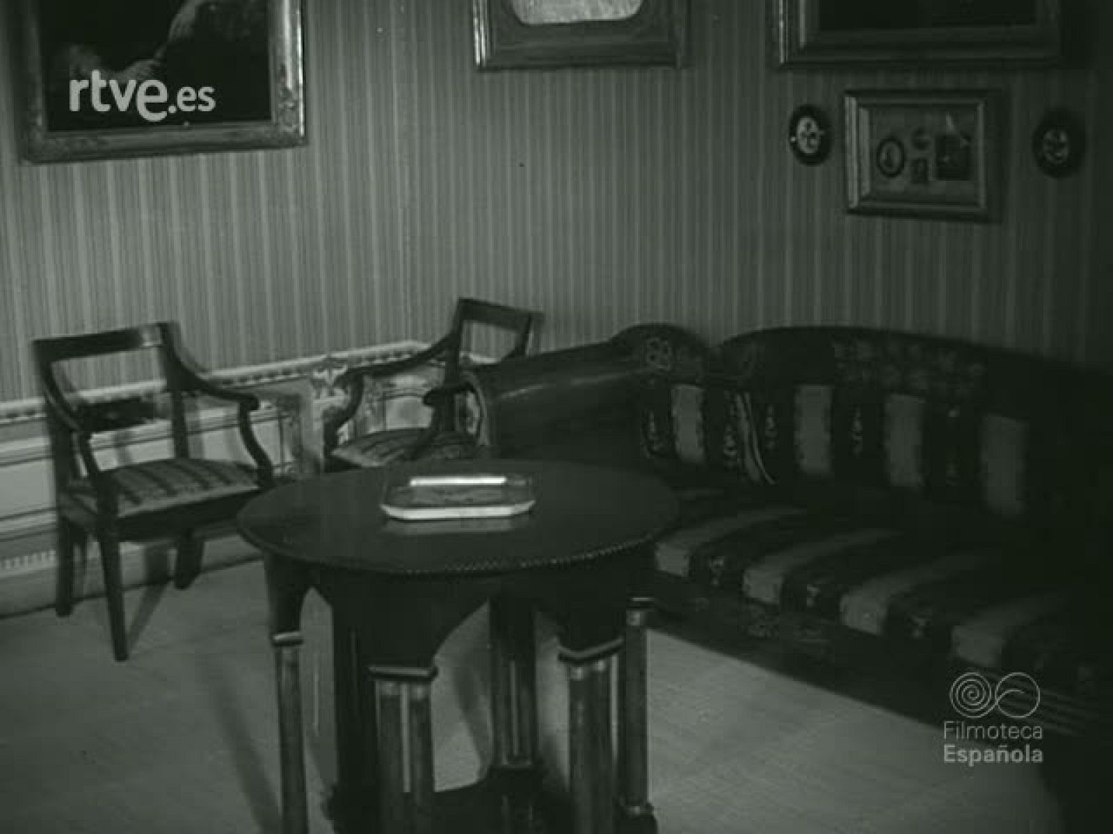 NOT N 890 B - NO-DO | Ver