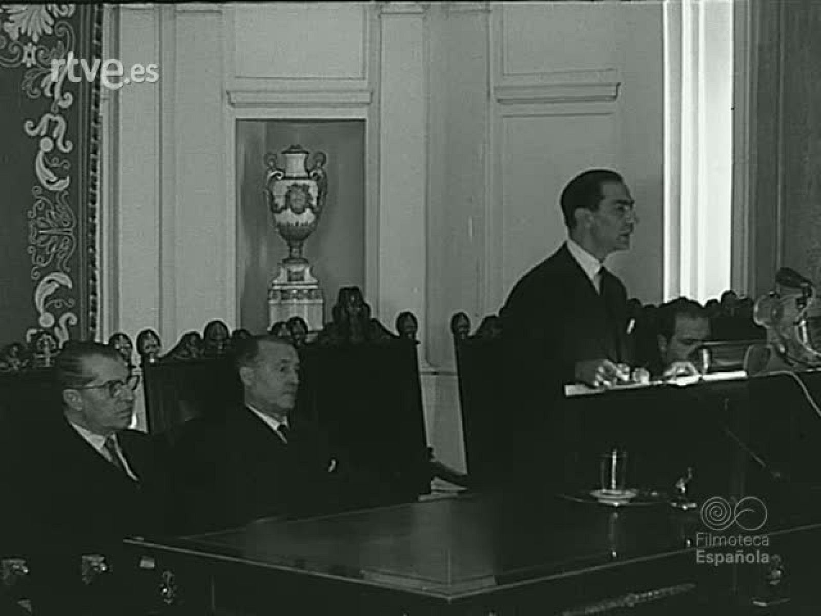 NOT N 892 A - NO-DO | Ver