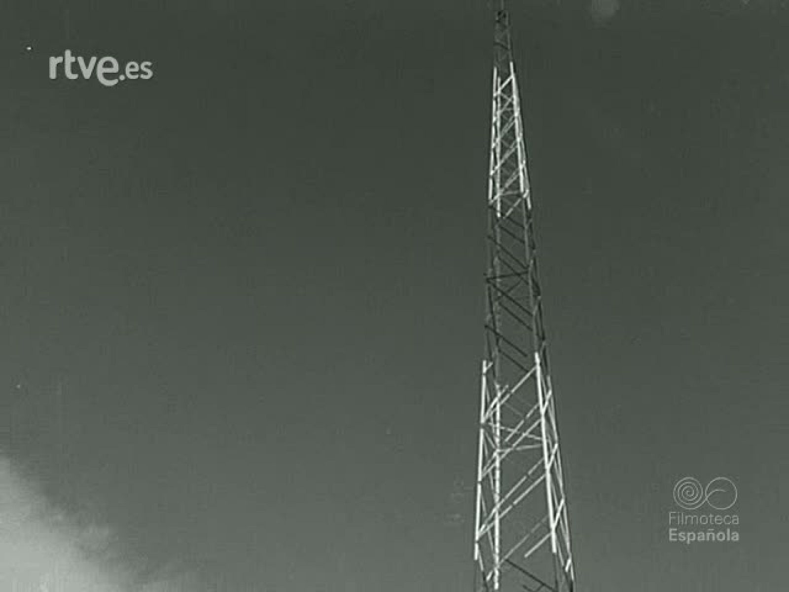 NOT N 879 B - NO-DO | Ver