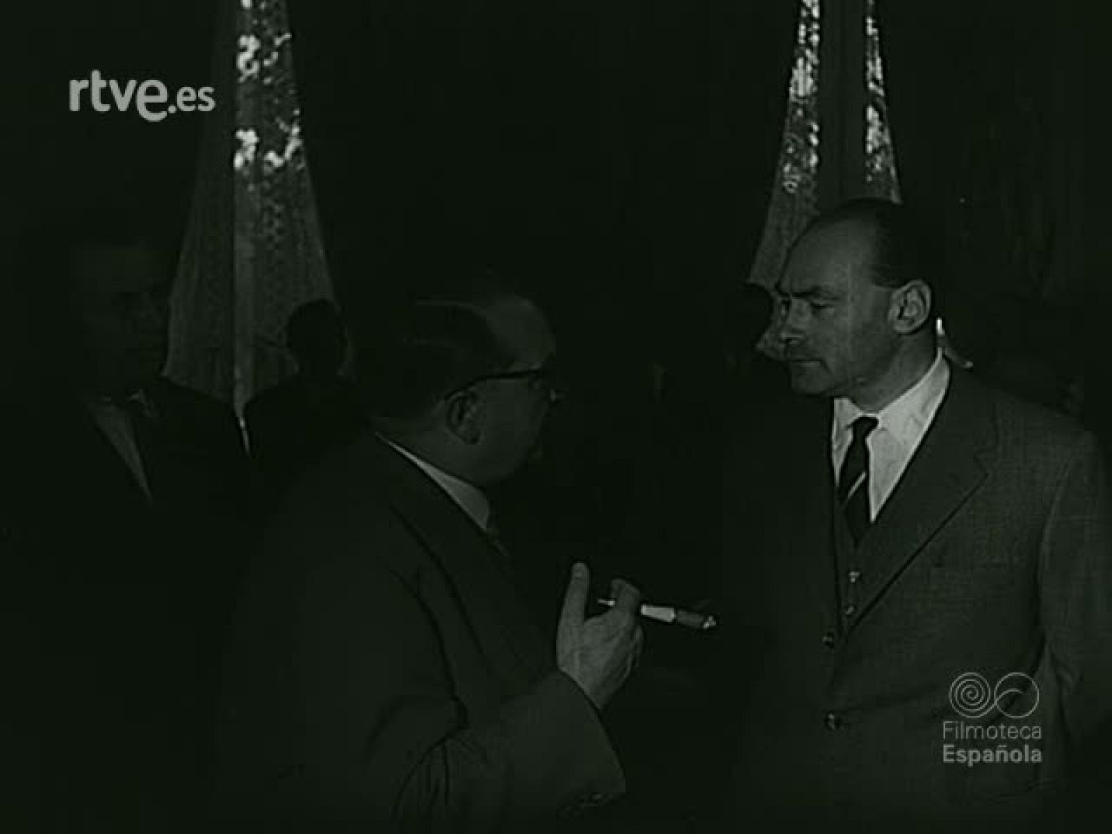 NOT N 882 A - NO-DO | Ver