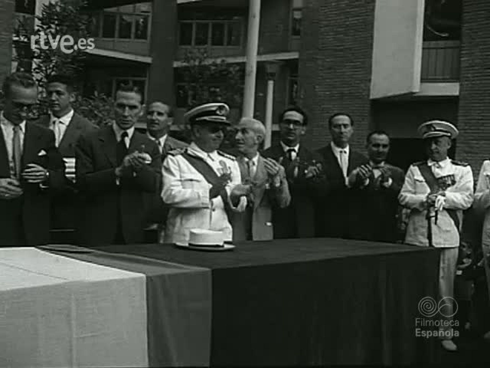 NOT N 813 A - NO-DO | Ver