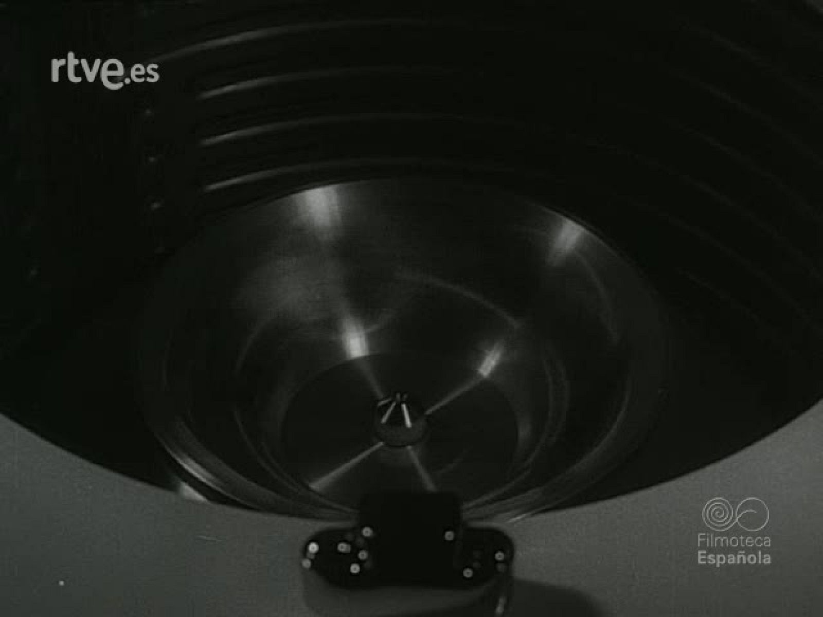 NOT N 743 A - NO-DO | Ver