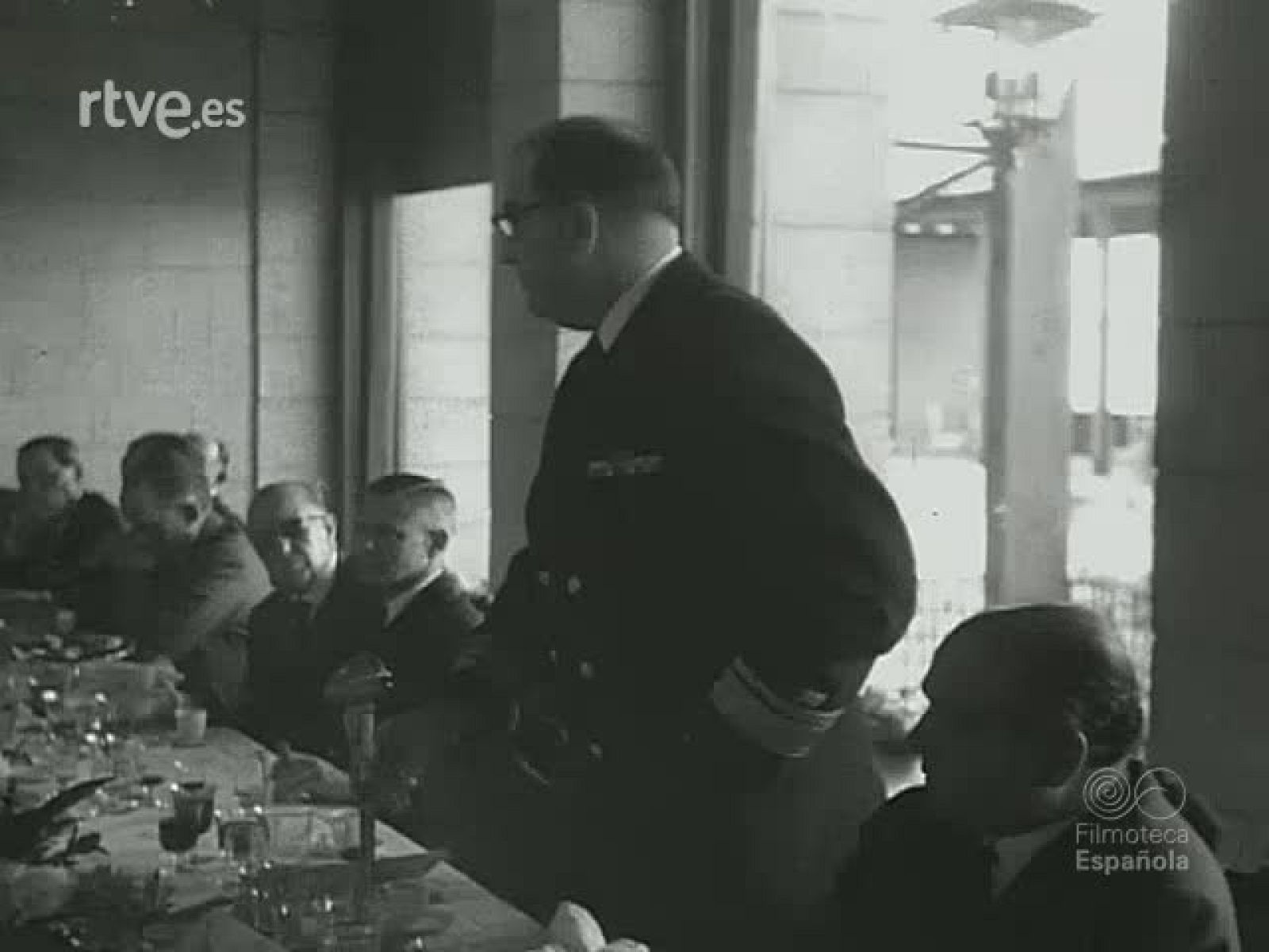 NOT N 830 B - NO-DO | Ver