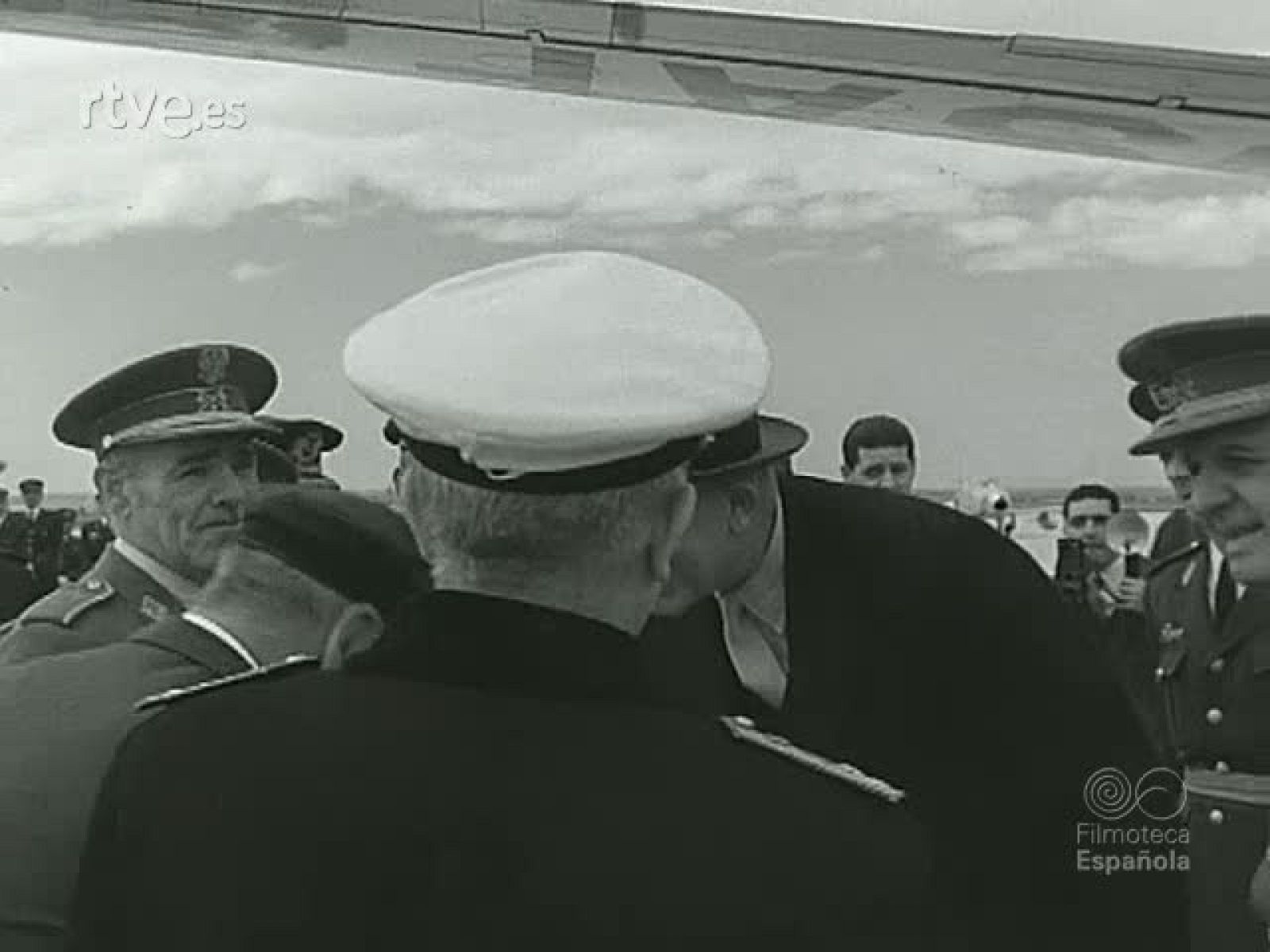 NOT N 799 B - NO-DO | Ver