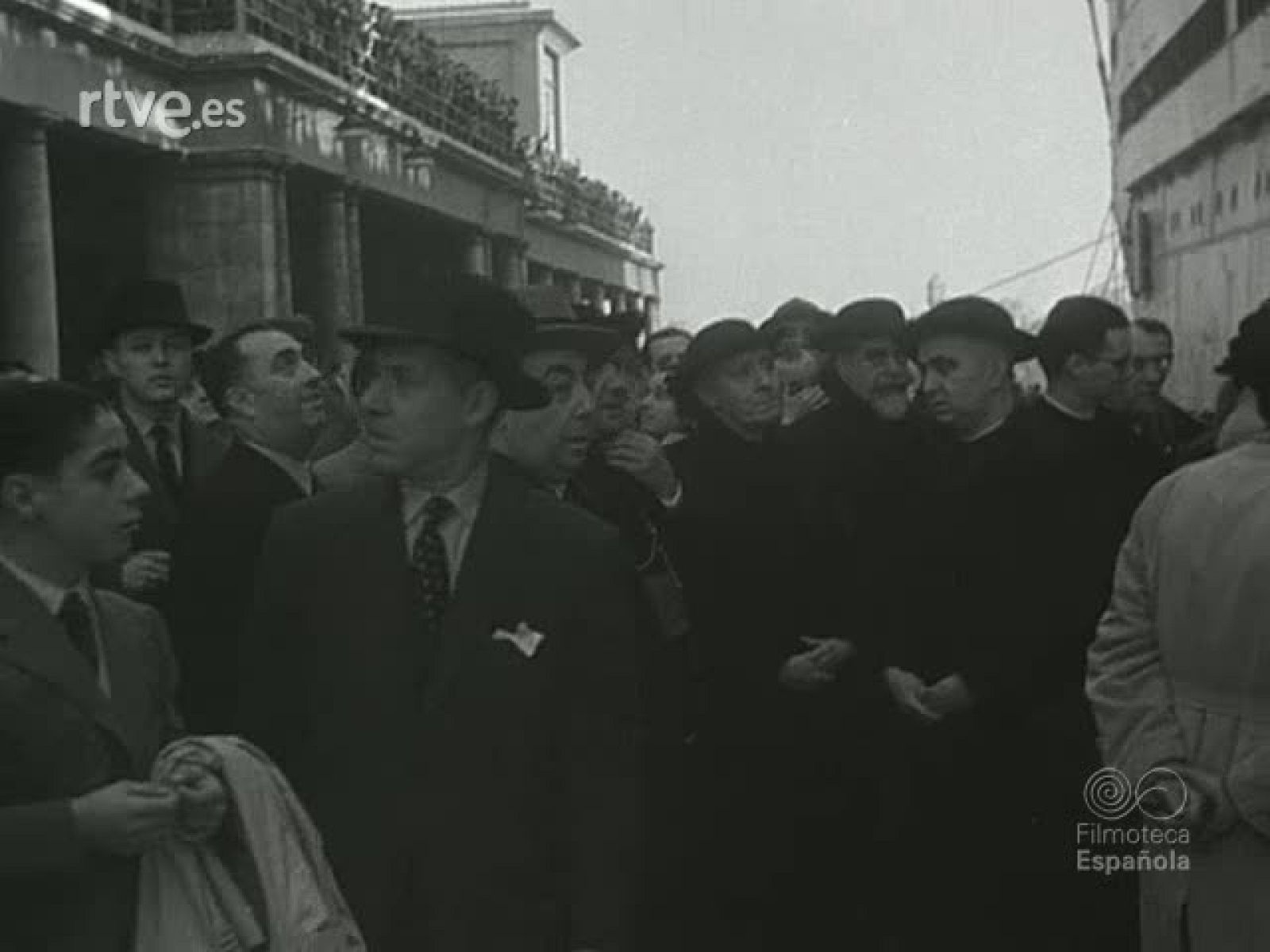 NOT N 376 B - NO-DO | Ver