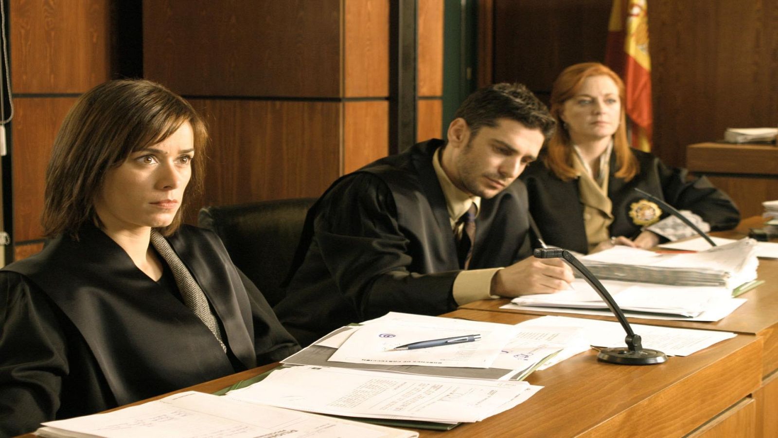 Al filo de la ley - Para los amigos ausentes - ver ahora