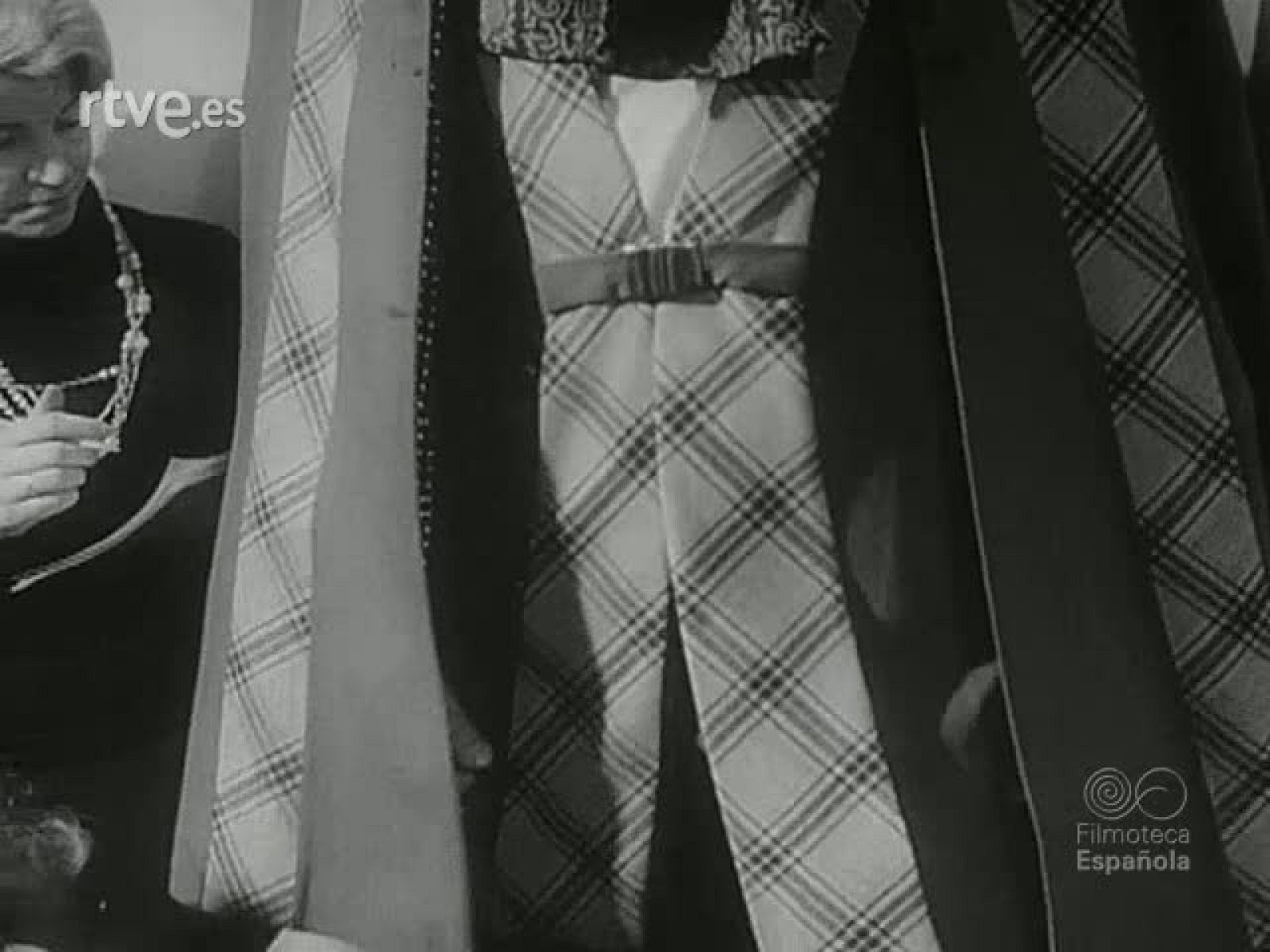 NOT N 1372 B - NO-DO | Ver