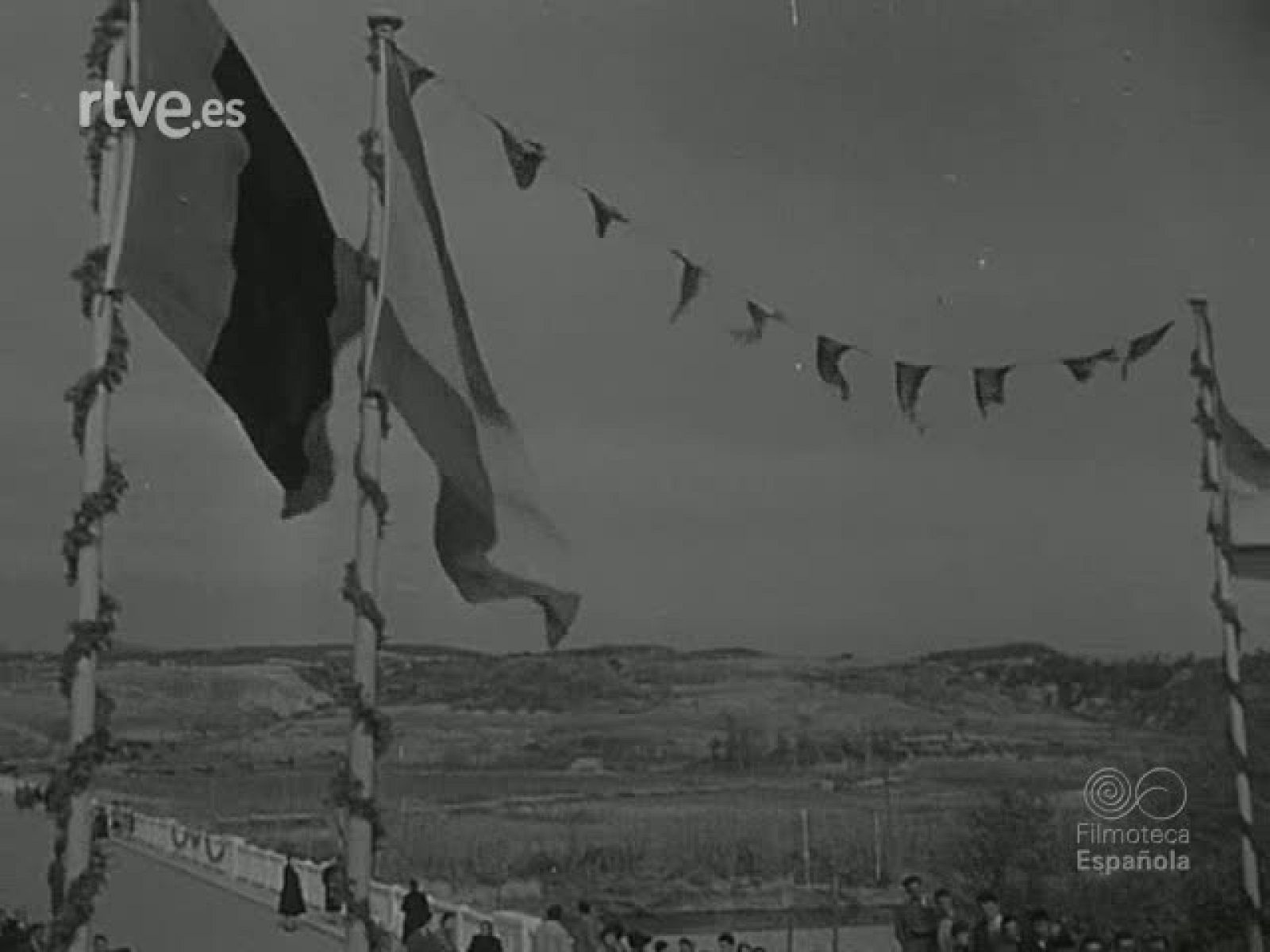 NOT N 737 A - NO-DO | Ver