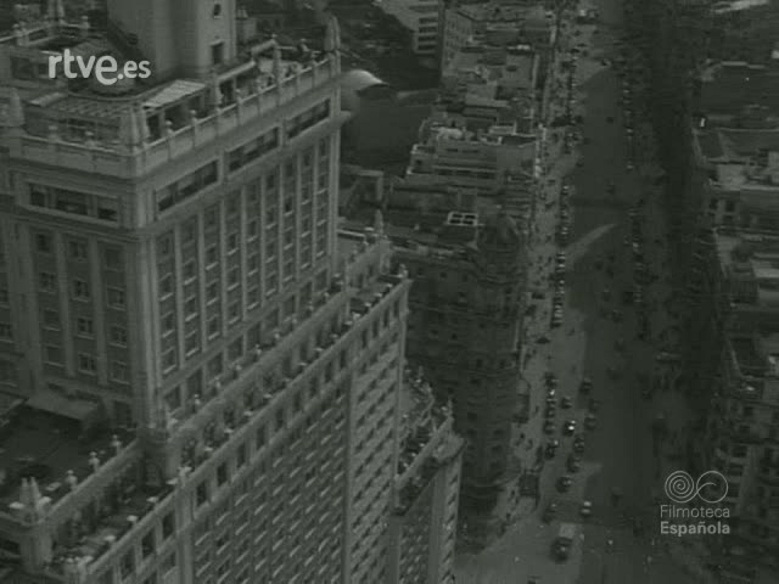 NOT N 773 B - NO-DO | Ver