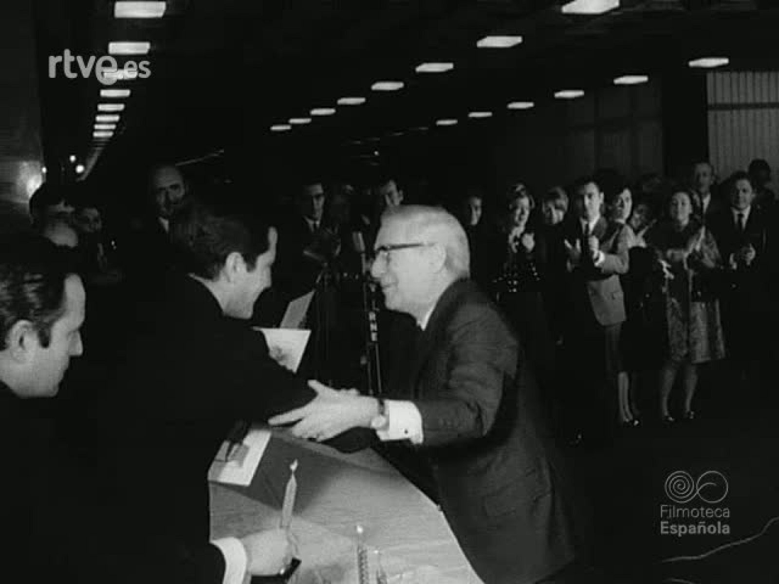 NOT N 1407 B - NO-DO | Ver