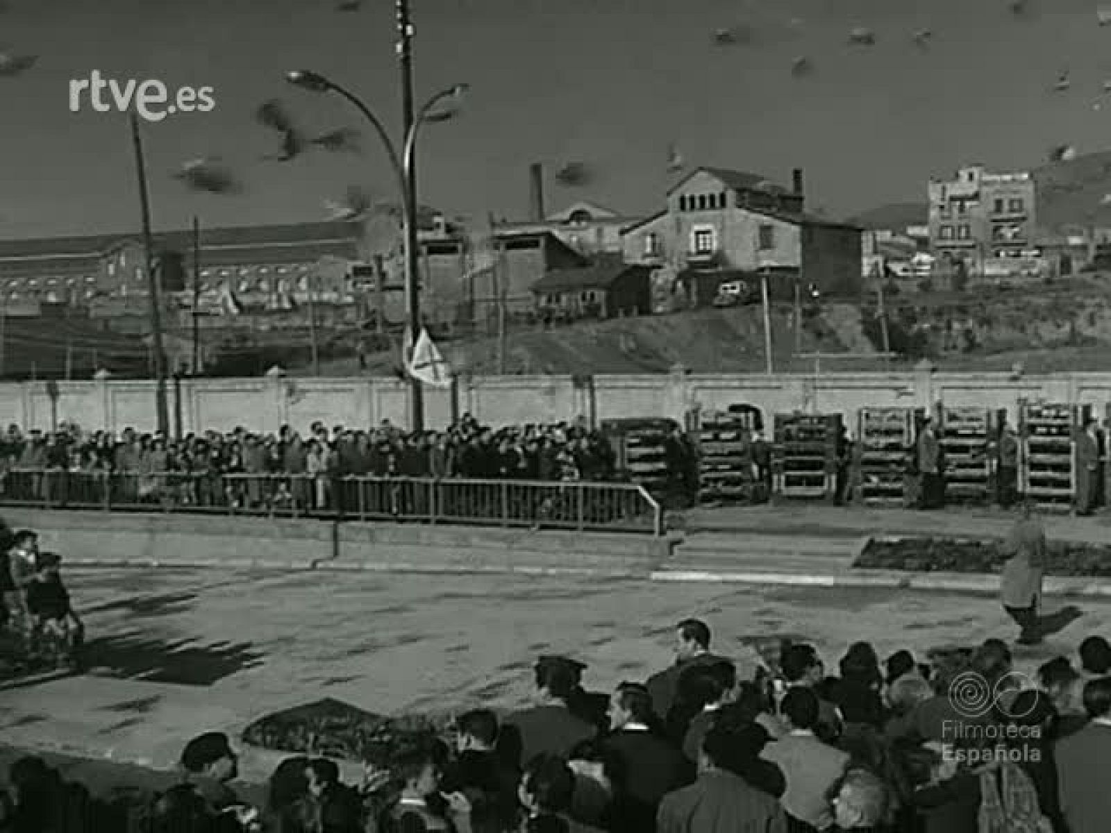 NOT N 944 B - NO-DO | Ver