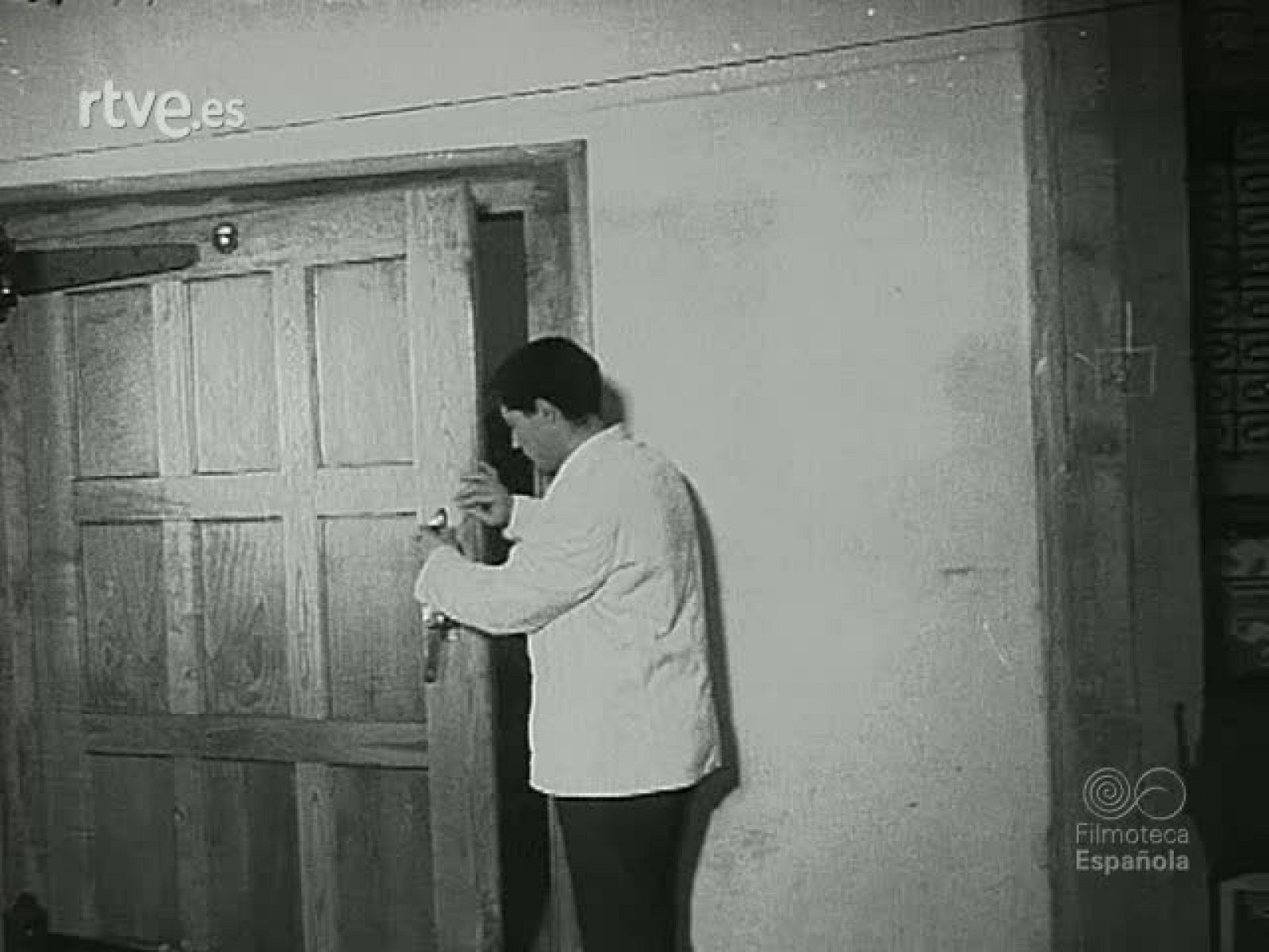 NOT N 999 B - NO-DO | Ver