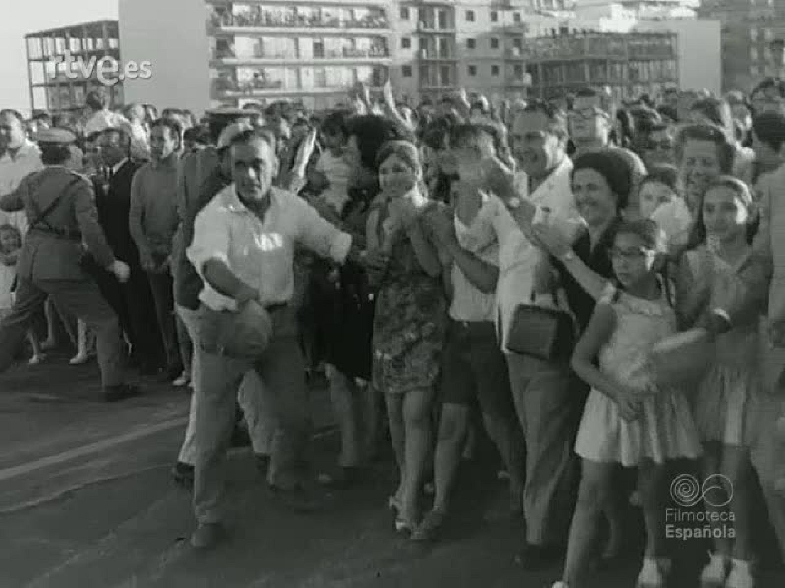 NOT N 1330 B - NO-DO | Ver