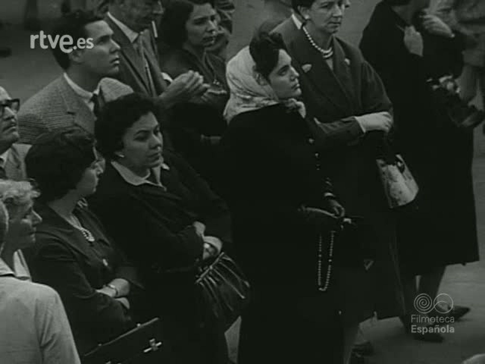 NOT N 823 A ESPECIAL PIO XII HA MUERTO - NO-DO | Ver