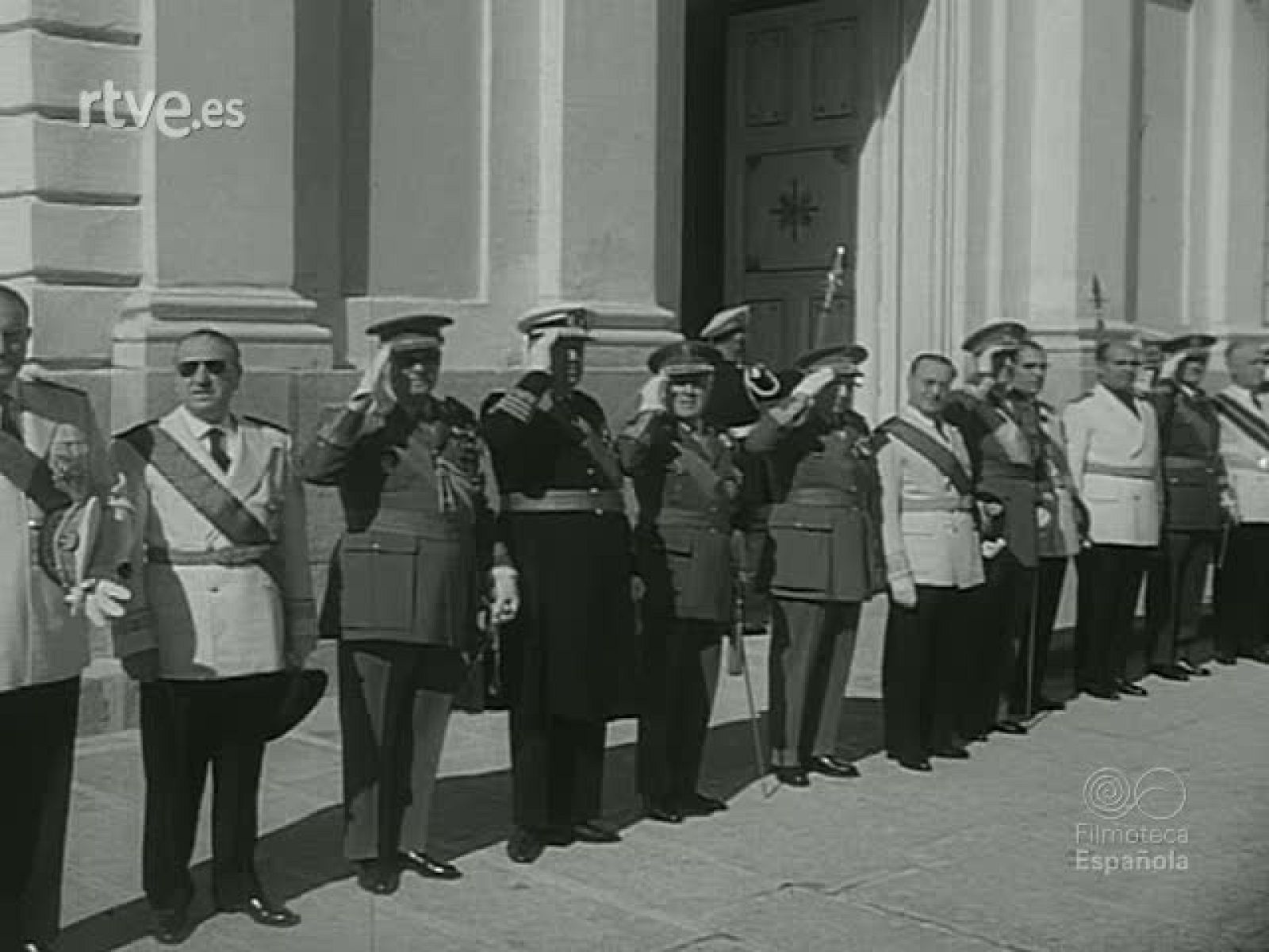 NOT N 823 A - NO-DO | Ver