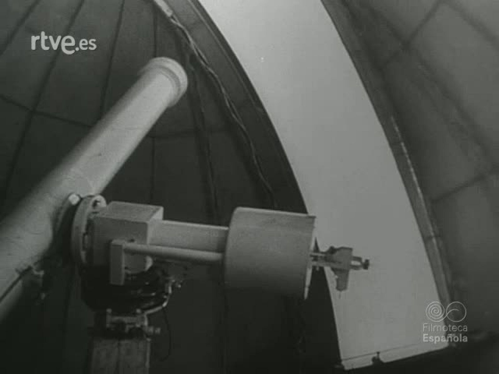 NOT N 15 PARTE 1 - NO-DO | Ver